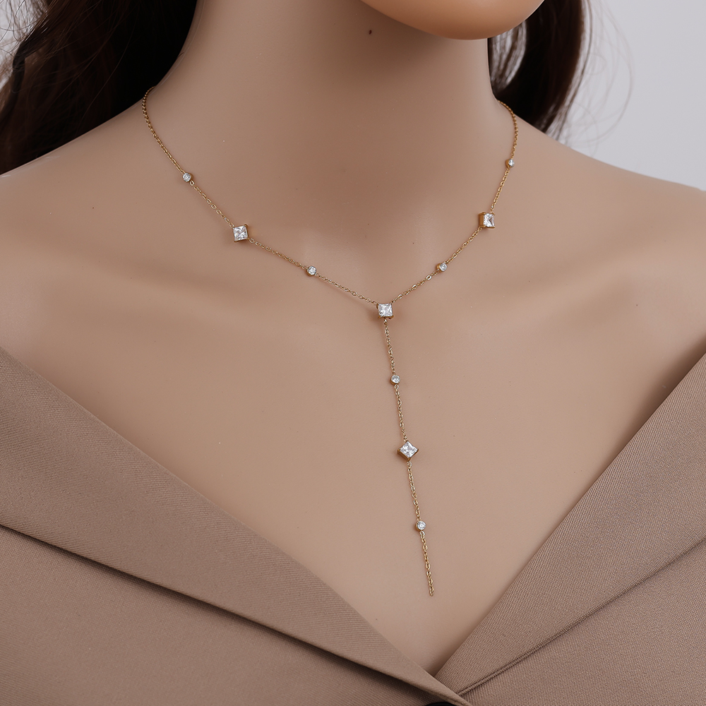 39cm Cube Diamond stainless steel necklace     