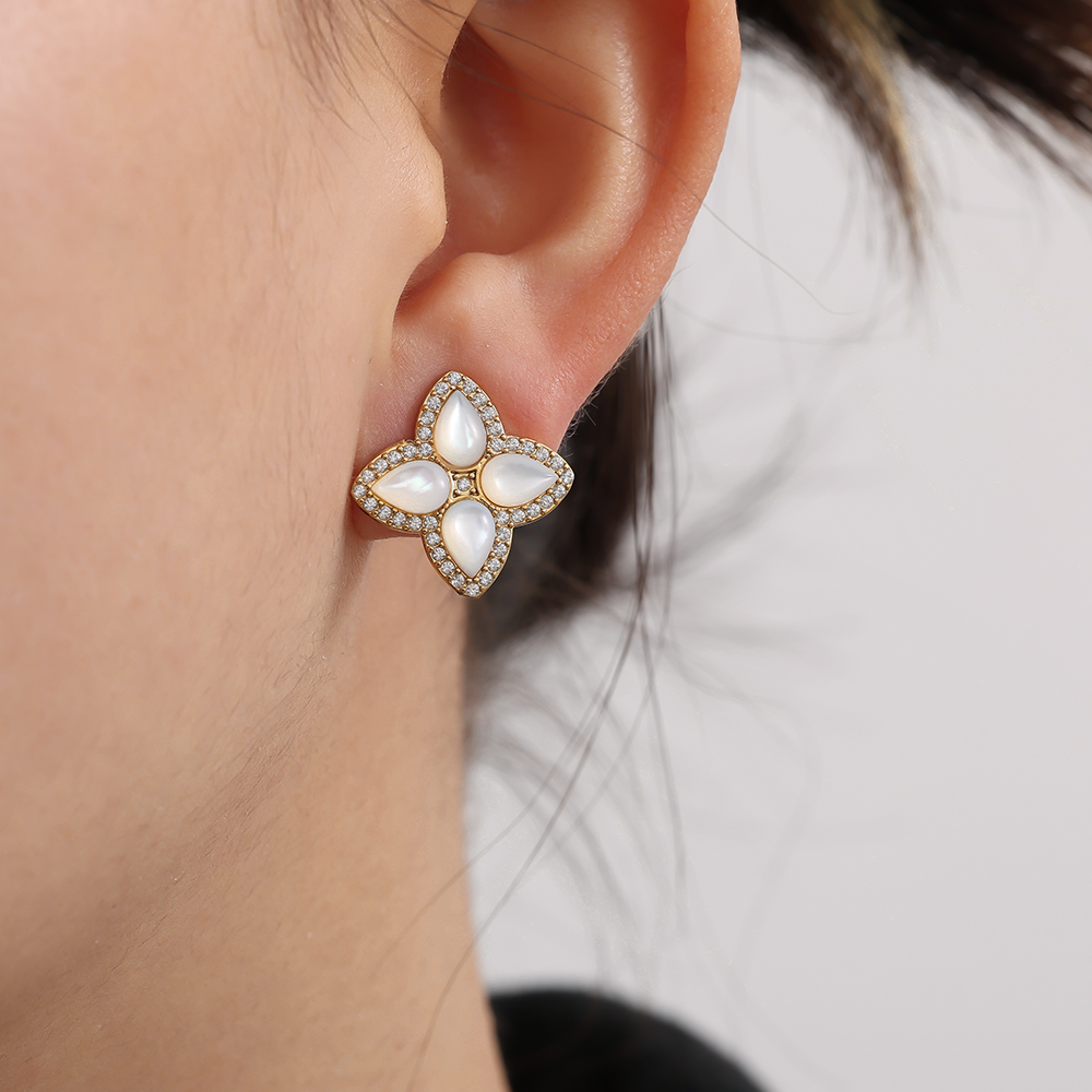 15mm Nice Diamond Luckly Flower stainless steel earrings   