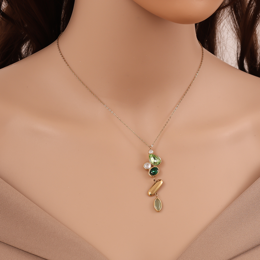 42cm green stone stainless steel necklace
