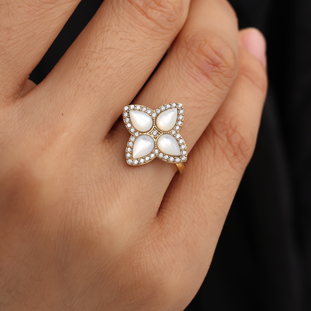 Diamond Luckly Flower stainless steel ring    