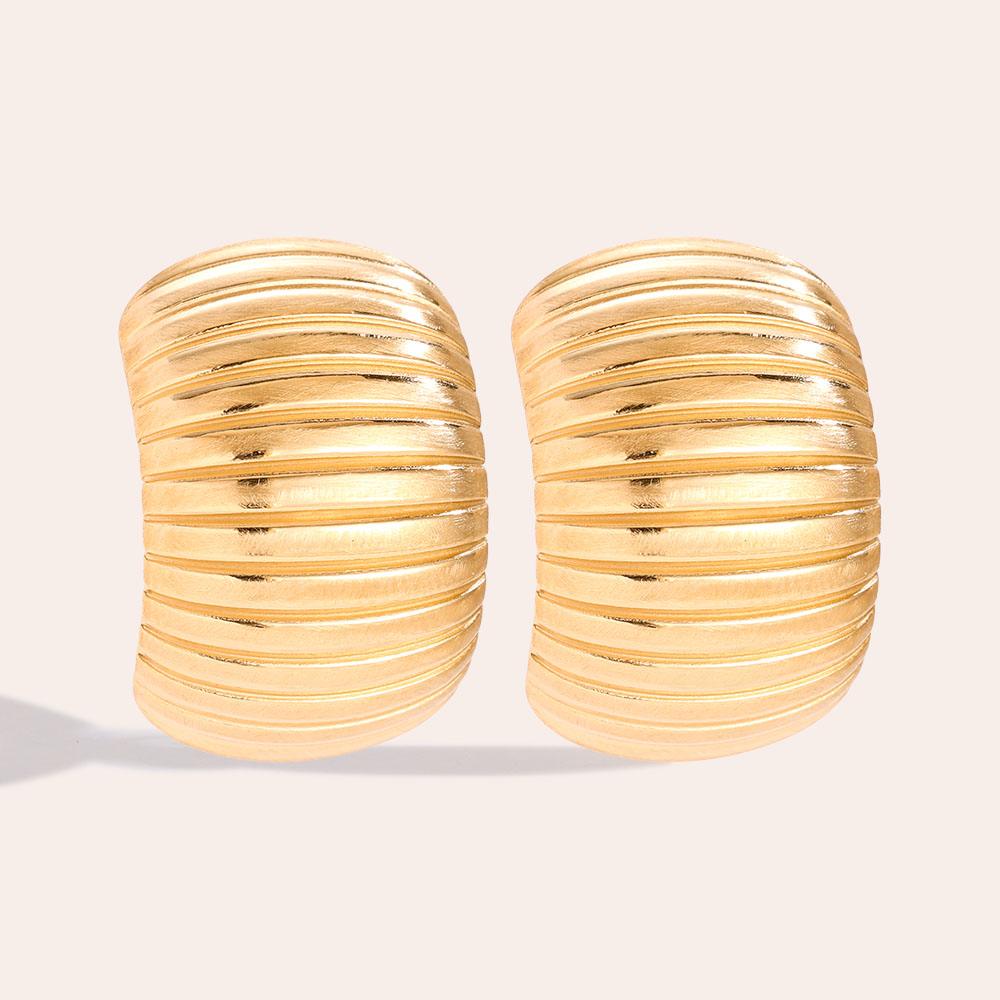 1.8*2.8cm Fine Golden Stainless Steel Earrings  