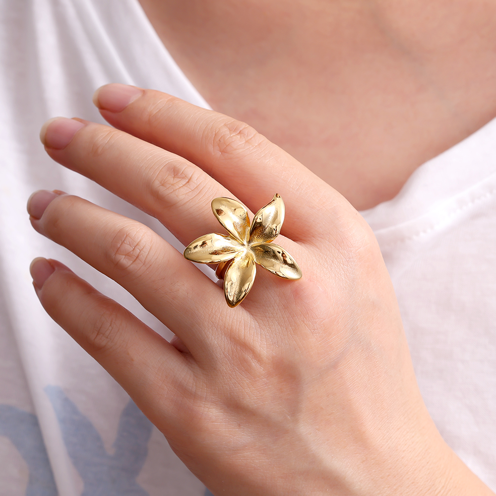 Big Size Flower Stainless Steel Ring    