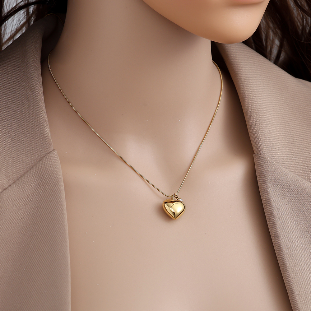 43cm Heart And Diamond Dot Stainless Steel Necklace        