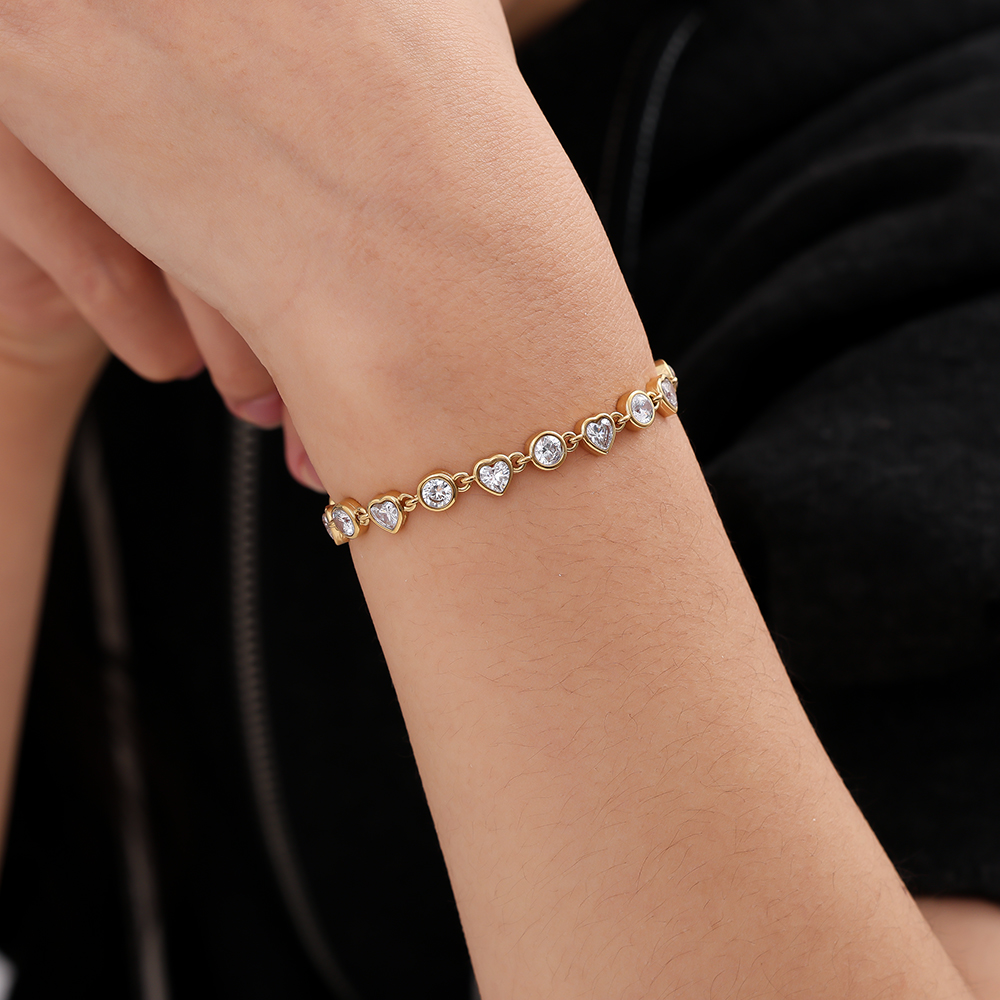 16cm minimalist zirconia heart stainless steel bracelet