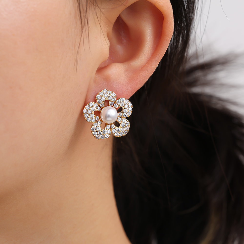 20mm flower bead earrings