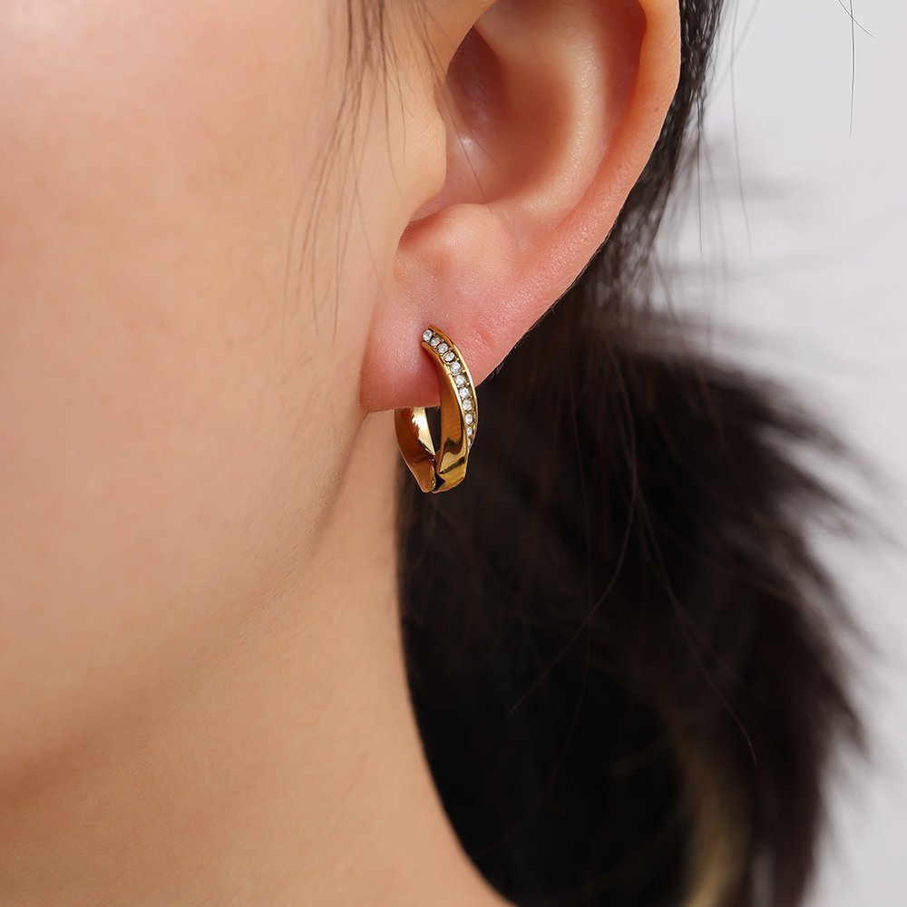1.7cm Diamond Twist Hoop Stainless Steel Earrings    