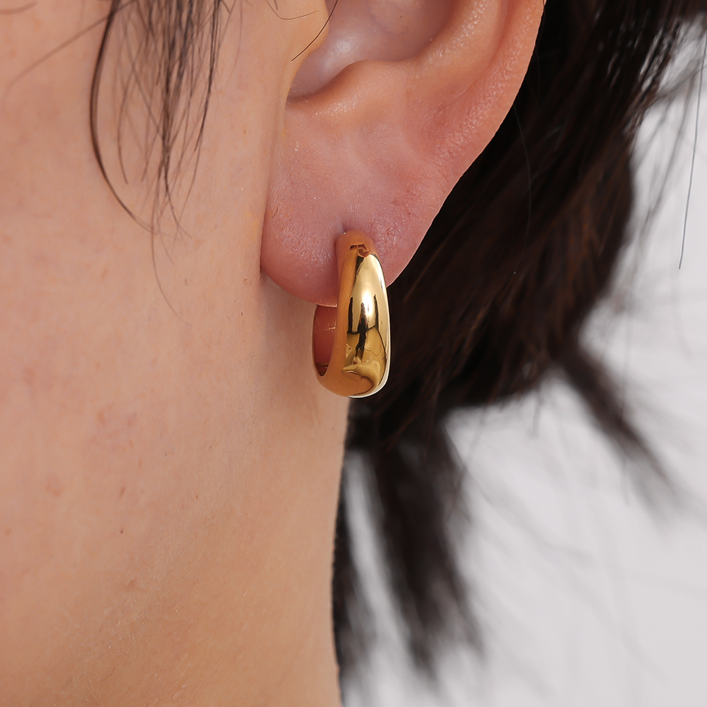 Stainless steel earrings 2cm Simple Half Hoop
