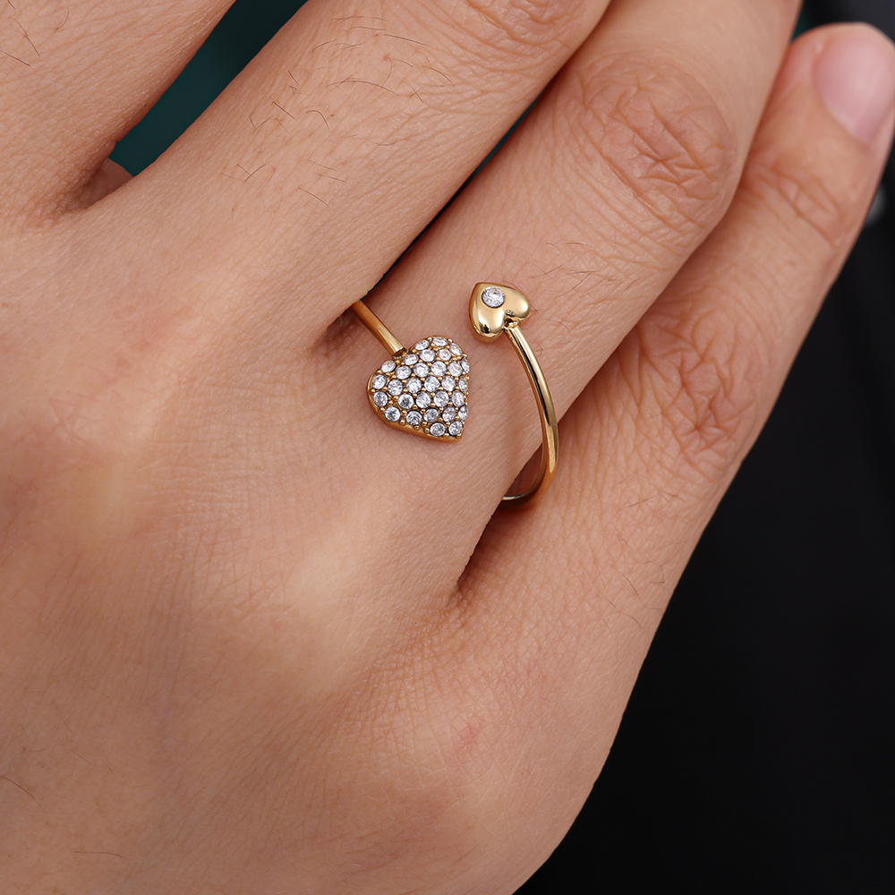 Heart Hug stainless steel ring   