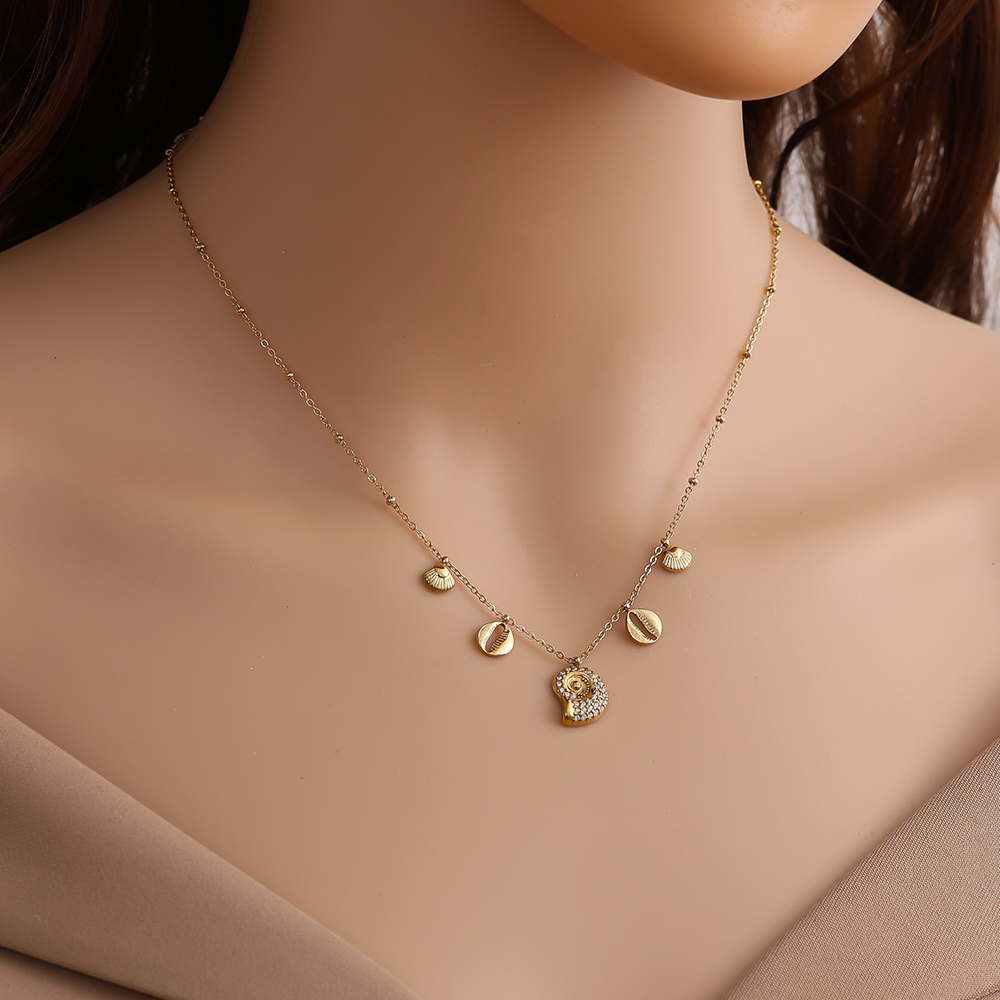 40cm rhinestone snail and small shell stainless steel necklace 