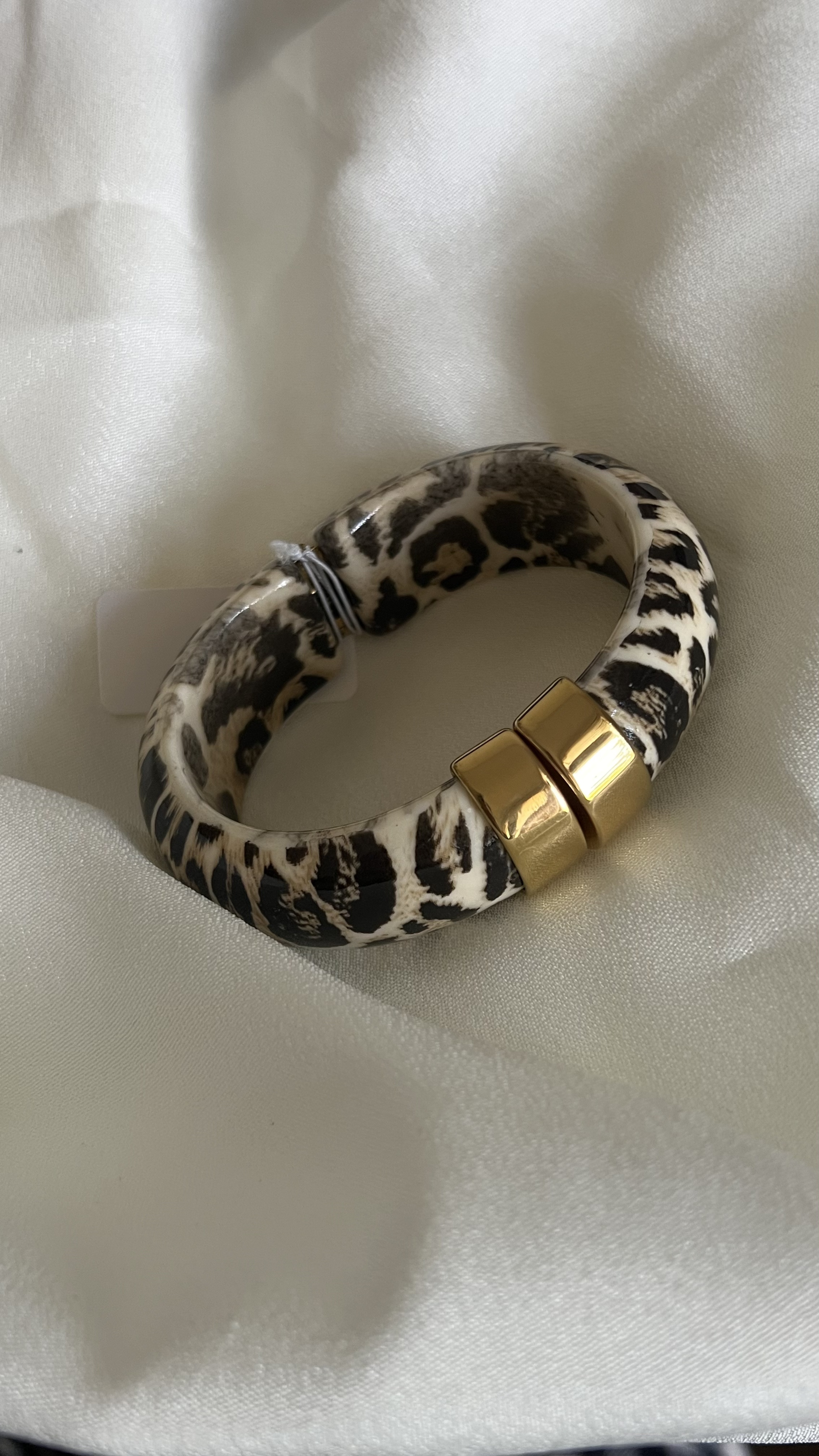 Round chunky resin stainless steel bangle  