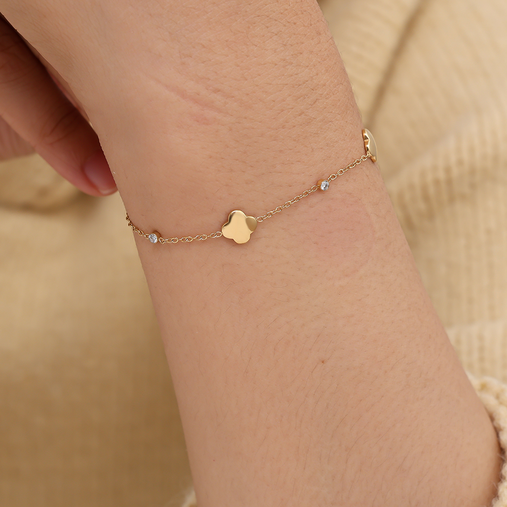 16cm Classic Luckly Flower And Diamond Dots Stainless Steel Bracelet   