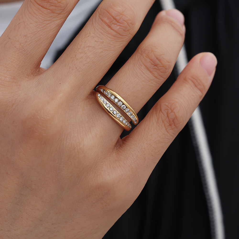 Like Hug Diamond stainless steel ring    