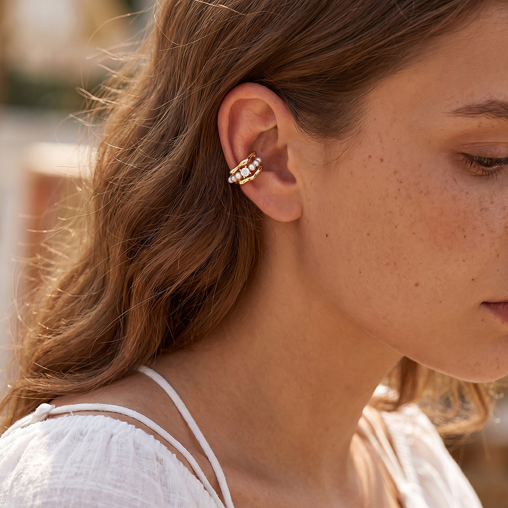 Gold-plated ear cuffs, 17mm, cubic zirconia, small pearl 