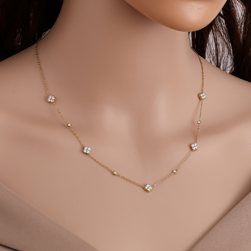 43cm Small Diamond Flower Stainless Steel Necklace   