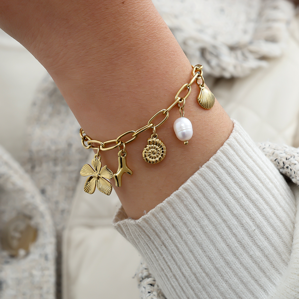 17cm Pearl Shell stainless steel bracelet