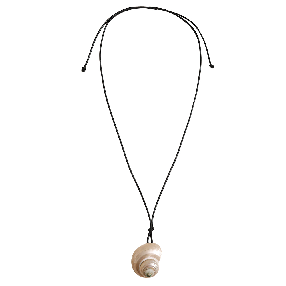90cm shell on a polyester cord necklace     