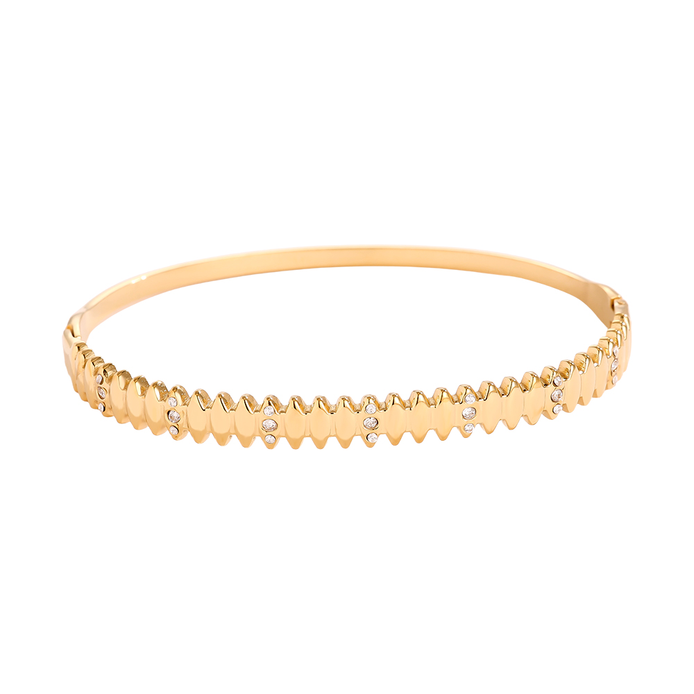 6.5cm Diameter Nice Diamonds stainless steel bangle      