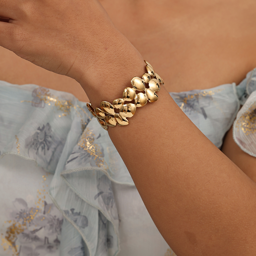 Adjustable many irregular circles stainless steel bangle      