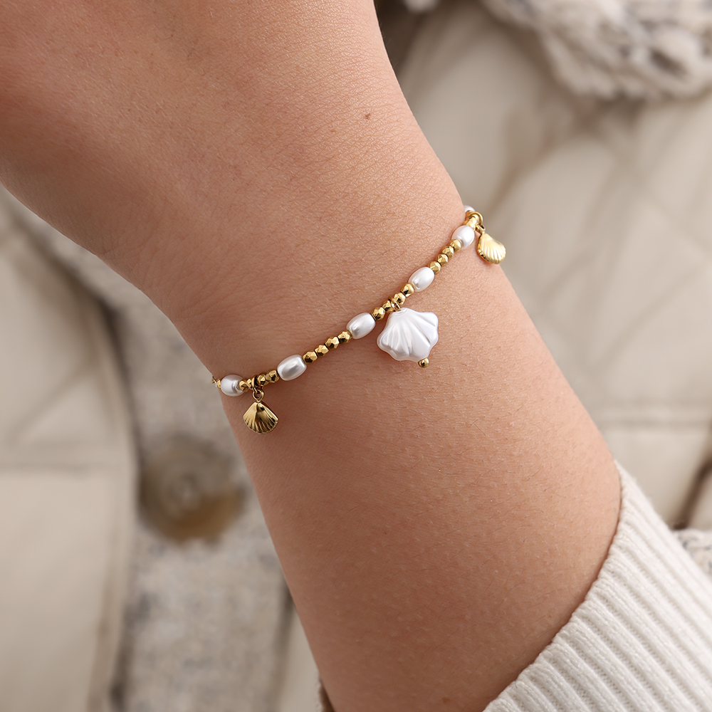 17cm Pearly Shell stainless steel bracelet