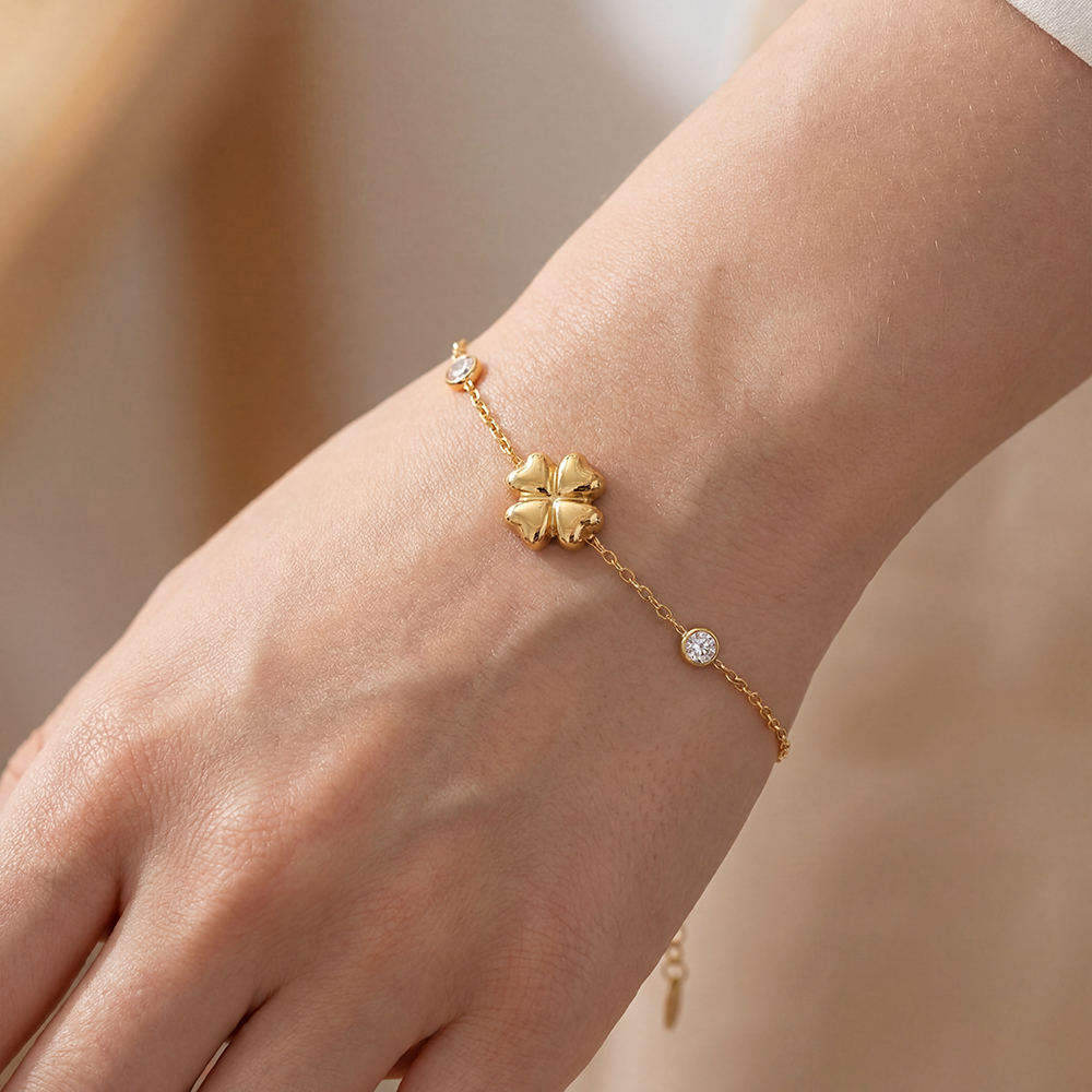 Stainless steel bracelet 16.5cm cloverleaf with zirconia dots
