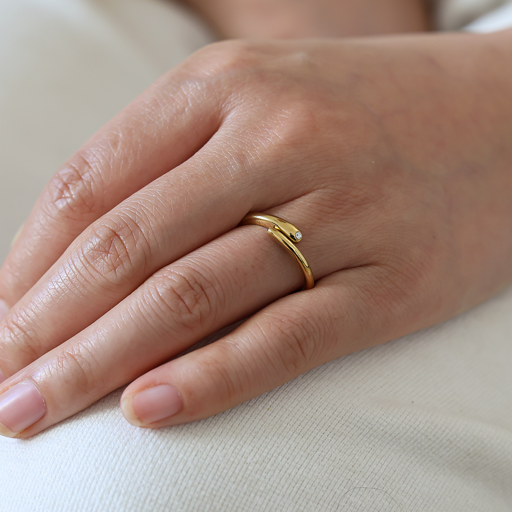 Adjustable fine zirconia stainless steel ring