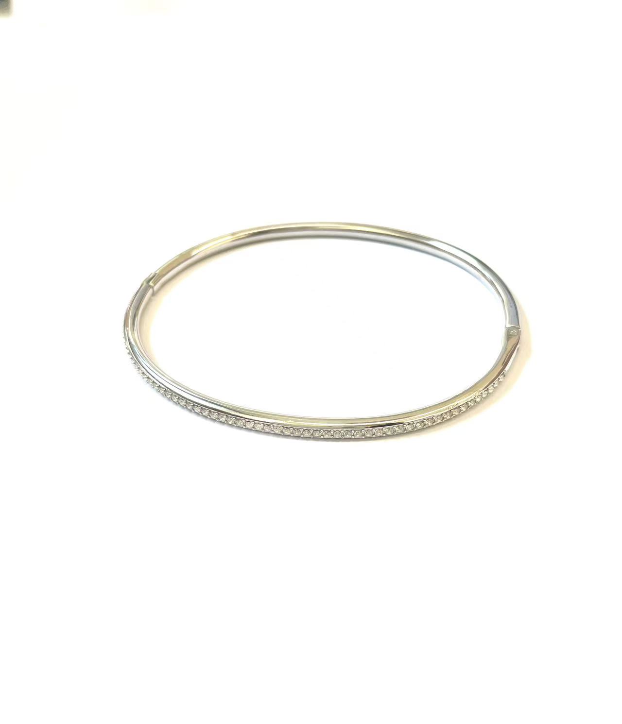 6.5cm Diameter Casual Diamond Stainless Steel Bangle      