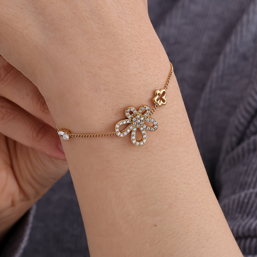 17cm Cool Diamond Flower stainless steel bracelet  